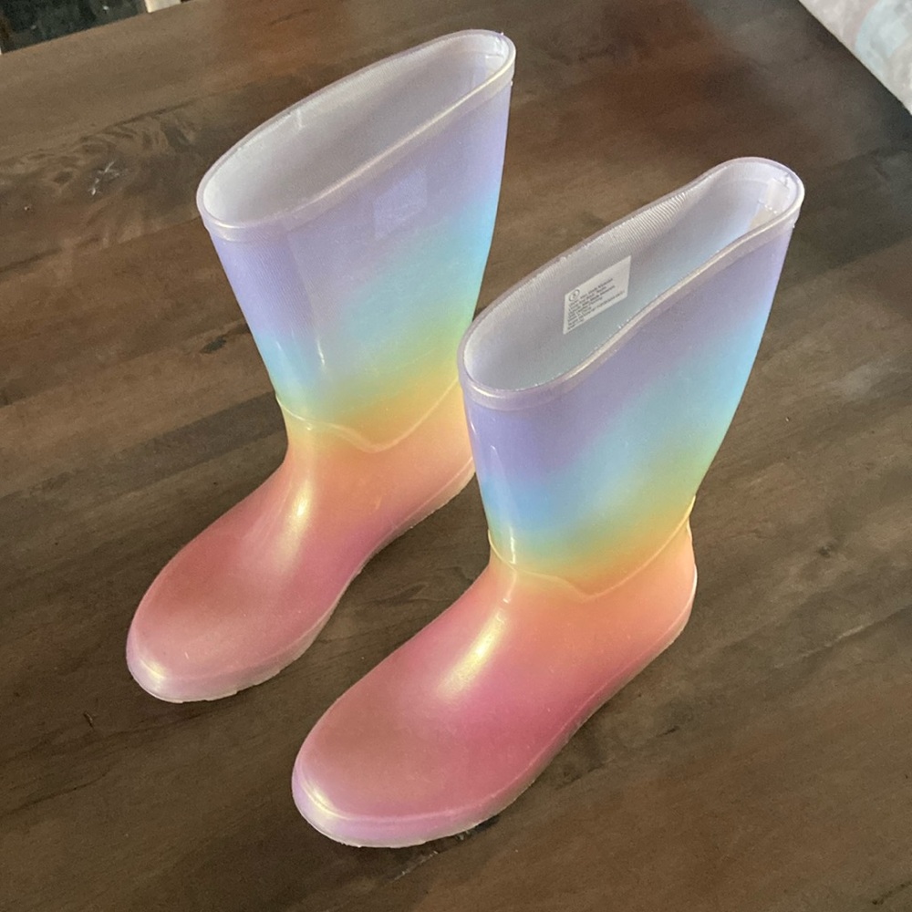Girls size 5 rain boots